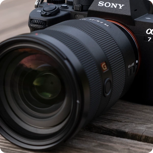 Sony Alpha 7 IV — boîtier utilisé pour filmer les mariages en Bretagne